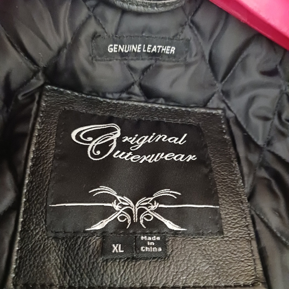 Original Outerware Black Leather Jacket With Atta… - image 5